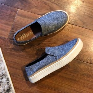 NEW Toms Chambray Sunset Slip Ons